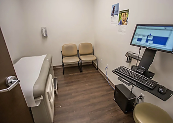 Dr. Peter Stevanovski - Brampton, ON Primary Care Physicians - Treatment Room Image
