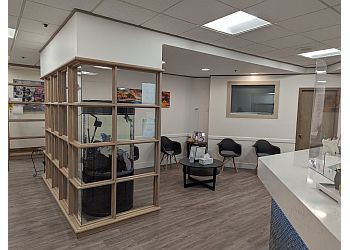 Delta cosmetic dentist Dr. Peyman Hashemi - HARVARD DENTAL CENTRE