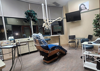 Laval dentist Dr. Pierre Deslauriers - Centre Dentaire Pierre Deslauriers