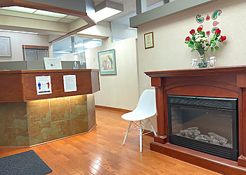 Kelowna Dentistes Enfants Dr. Pooja Bhatt - Apple Dental Care