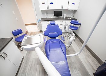 Oakville dentist Dr. Puneet Gill - PARK HAVEN DENTAL