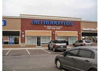 Brampton Orthondontistes Dr. Richard Fernandes - FERNANDES ORTHODONTICS
