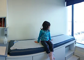 Dr. Richard Hamat - Vaughan, ON Pediatricians - Patient Consultation Image