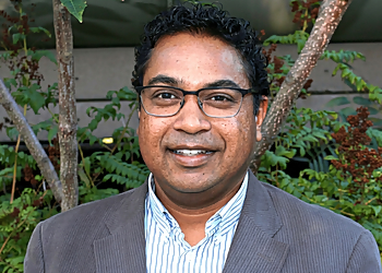 Dr. Richard Persadie - ST. JOSEPH'S HEALTHCARE Dr. Richard Persadie - Hamilton, ON Gynecologists - Doctor Portrait Image