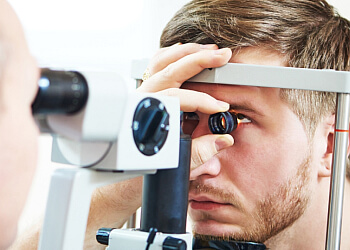 Aurora Optométristes Pédiatriques Dr. Robert J. Macalpine, BS, OD - AURORA 2020