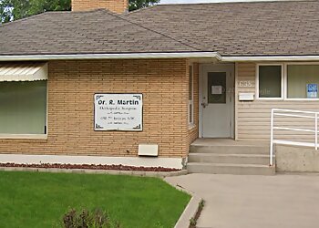 Medicine Hat orthopedic Dr. Robert Martin image 1