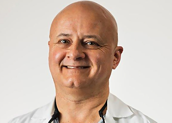 Dr. Robert Teskey - Saint John, NB Cardiologues - Doctor Portrait Image