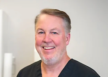 Dr. Robert Vangalen - FIFTH AVENUE DENTAL Dr. Robert Vangalen - Orangeville, ON Cosmetic Dentists - Doctor Portrait Image