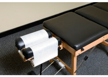 Burnaby chiropractor Dr. Ron Uppal, DC - HOLDOM CHIROPRACTIC & WELLNESS CENTRE