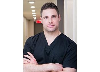 Montreal dermatologist Dr. Roni Munk - MunkMD
