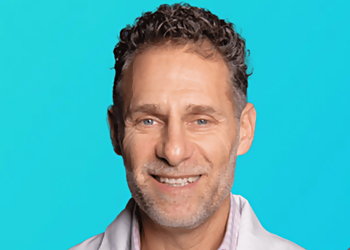 Dr. Roy L. Mathews - VANCOUVER PODIATRY Dr. Roy L. Mathews - VANCOUVER PODIATRY - Vancouver, BC Podiatrists - Doctor Portrait Image