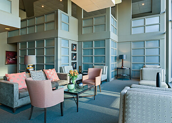 Calgary Chirurgien Plasticien Dr. Ryan C. Frank