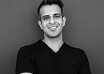 Dr. Saj Arora - ARORA DENTAL BRANTFORD Dr. Saj Arora - Brantford, ON Dentistes - Doctor Portrait Image