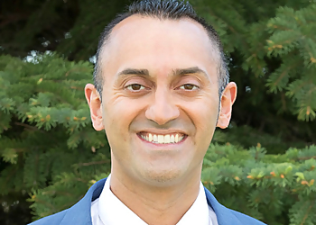Dr. Salmaan Noaman, DC - ADVANCED CHIROPRACTIC CLINIC Dr. Salmaan Noaman, DC - ADVANCED CHIROPRACTIC CLINIC - Niagara Falls, ON Chiropractors - Doctor Portrait Image