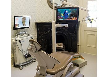 Kawartha Lakes Dentistes Cosmétiques Dr. Sami Ullah - LINDSAY FAMILY DENTISTRY