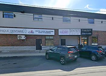 Dr. Sara Baillargeon-Gagné - CLINIQUE D'UROLOGIE Dr. Sara Baillargeon-Gagné - Saint Hyacinthe, QC Urologists - Hospital Exterior Image