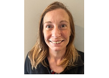 Sarnia chiropractor Dr. Sarah Blanshard	- LAKESHORE ROAD CHIROPRACTIC CLINIC