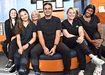 Brantford Orthondontistes Dr. Shakti Singh - SMILES IN MOTION