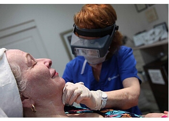 3 Best Dermatologists in Ottawa, ON - Expert Recommendations