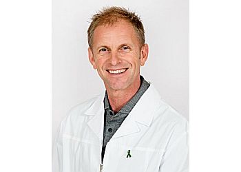 Saskatoon Dentists Dr. Shaun Brakstad - KENDERDINE DENTAL CENTRE image 1