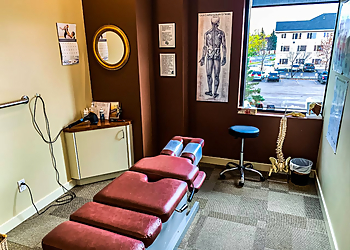 Dr. Shawn King DC, - TAILOR MADE WELLNESS - Sherwood Park, AB Chiropraticiens - Treatment Room Image
