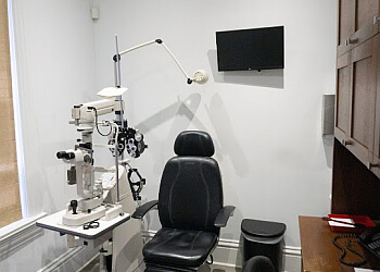 Hamilton pediatric optometrist Dr. Sheldon Salaba, OD - ADVANCED VISION EYEWEAR BOUTIQUE