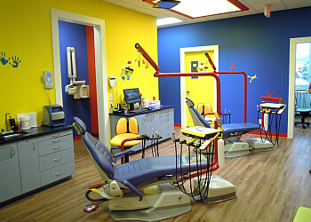 Kelowna Dentistes Enfants Dr. Shylon Mathew - TOOTHZONE KIDS