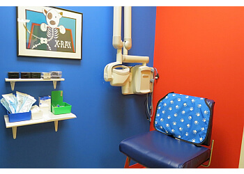 Kelowna Dentistes Enfants Dr. Shylon Mathew - TOOTHZONE KIDS