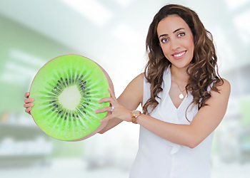 Dr. Somayeh Nourian - KIWI DENTAL Dr. Somayeh Nourian - Oakville, ON Children Dentists - Doctor Portrait Image