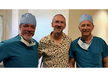 Kelowna Chirurgien Plasticien Dr. Stan Valnicek - KELOWNA PLASTIC SURGERY