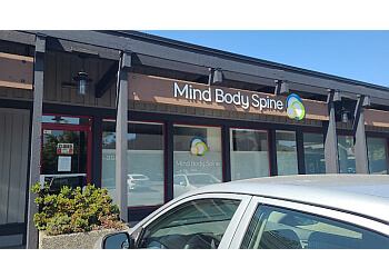 Victoria chiropractor Dr. Stephanie Louie, DC - MIND BODY SPINE