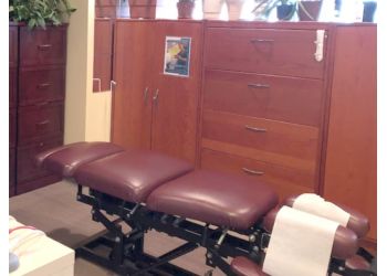 Oakville chiropractor Dr. Steve Knighton, DC - NOTTINGHILL FAMILY WELLNESS CENTRE