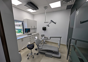Dr. Sudhir Shenoy - Belleville, ON Dentistes - Treatment Room Image