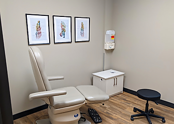 Dr. T. Andrew Williams - CHINOOK FOOT AND ANKLE CLINIC - Lethbridge, AB Podiatrists - Treatment Room Image