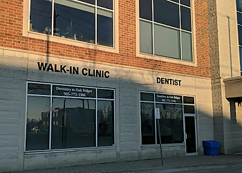 Richmond Hill Dentistes Cosmétiques Dr. Tammy Herzog - DENTISTRY IN OAK RIDGES