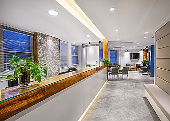 Montreal Dentistes Cosmétiques Dr. Taras Konanec - DRUMMOND DENTAL GROUP