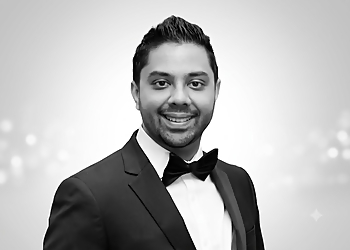 Dr. Tasjeel Ansari - St Catharines, ON Neurologists - Doctor Portrait Image