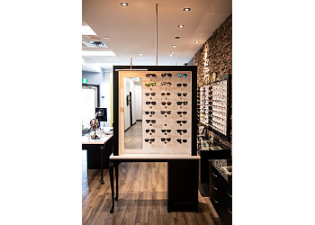 Kingston pediatric optometrist Dr. Brandon Stephens, OD - St LAWRENCE OPTOMETRY