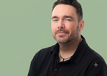 Dr. Trevor Brooks - Medicine Hat, AB Plastic Surgeons - Doctor Portrait Image