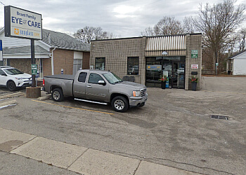 Brantford pediatric optometrist Dr. Trisha Beal, OD - BRANT FAMILY EYE CARE