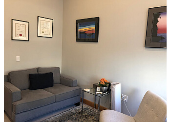 North Vancouver Psychologues Dr. Valerie May-Stewart, R. Psych - LONSDALE PSYCHOLOGY