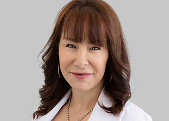 Dr. Victoria Taraska - VICTORIA PARK MEDISPA Dr. Victoria Taraska - Winnipeg, MB Dermatologists - Doctor Portrait Image