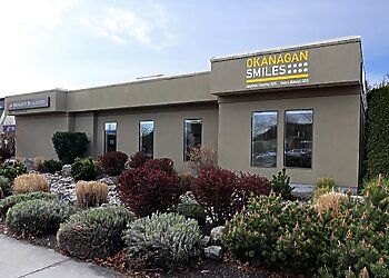 Kelowna Dentistes Cosmétiques Dr. Vikram Grewal - OKANAGAN SMILES