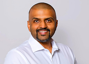 Dr. Vinay Garg, DC - IMPACT CHIROPRACTIC AND REHABILITATION CENTRE Dr. Vinay Garg, DC - IMPACT CHIROPRACTIC AND REHABILITATION CENTRE - Milton, ON Chiropractors - Doctor Portrait Image
