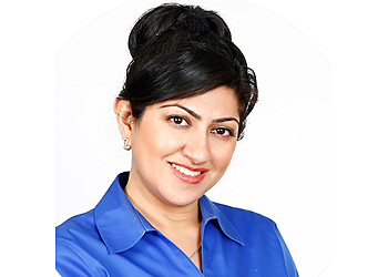 Orangeville dentist Dr. Yashikaa Arora - RiverEdge Dental 