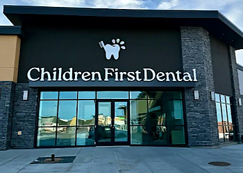 Dr. Zachary Wong - Edmonton, AB Dentistes Enfants - Clinic Exterior Image