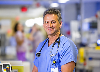 Dr. Zaev Wulffhart - PACE CARDIOLOGY Dr. Zaev Wulffhart - Newmarket, ON Cardiologists - Doctor Portrait Image