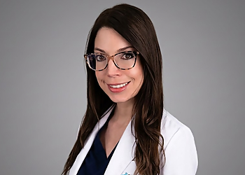 Dre Madeline Nicol - PIEDRÉSEAU GRANBY Dre Madeline Nicol - PIEDRÉSEAU GRANBY - Granby, QC Podiatrists - Doctor Portrait Image
