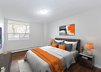 Drummond Place - Niagara Falls, ON Apartments For Rent - Living Room Image