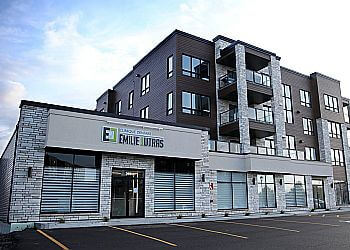 Drummondville Dentistes Dr. Émilie Jutras - CLINIQUE DENTAIRE EMILIE JUTRAS